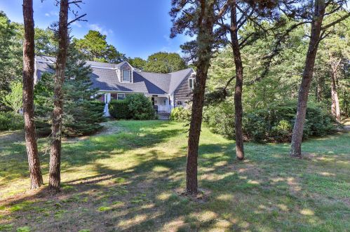 21 Mary Beth Ln, Harwich MA 02645-1326 exterior