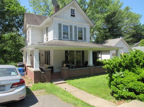 68 Frenchtown Rd, Milford NJ  08848-1327 exterior