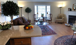 26 Sea Breeze Dr, Dartmouth MA  02748-3036 exterior