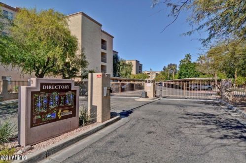 920 Devonshire Ave, Phoenix AZ  85014-4613 exterior