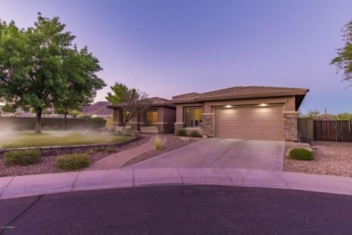 2641 Adventure Ct, Phoenix, AZ 85086-1793