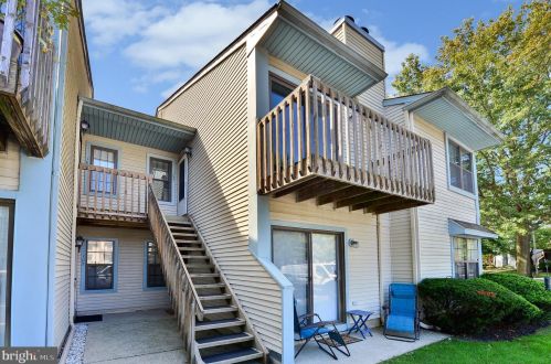 102 Ashton Ct, West Deptford, NJ 08051-2001