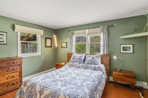 120 Viola Rd, Eastham MA  02642-1792 exterior