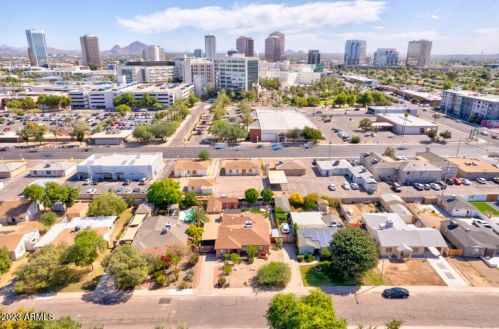 2931 8th Ave, Phoenix AZ 85013-4001 exterior