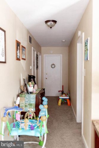 48 Arline Ave, West Deptford NJ 08096-1912 exterior