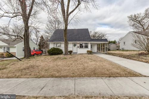 1102 Cumberland Ave, West Deptford NJ  08096-3041 exterior