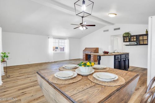 19425 26th St, Phoenix AZ  85050-1906 exterior