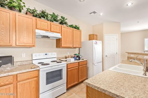 1515 80 Dr, Phoenix AZ 85033-3509 exterior