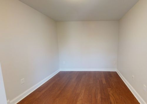 37 Walnut Pl, Newton MA 02460-1819 exterior