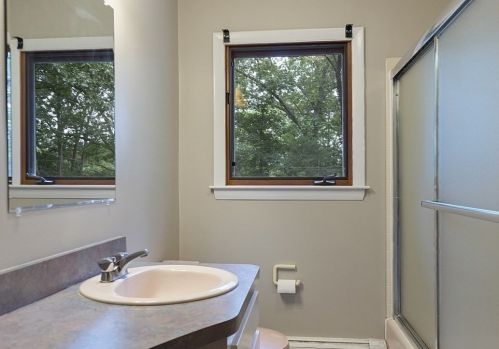 176 Woodland Rd, Southborough MA  01772-2035 exterior