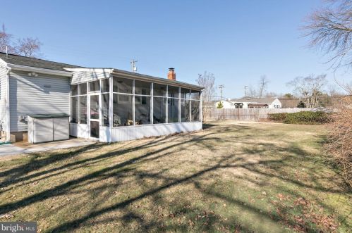 5 Cambridge Ave, Erial NJ 08081-1229 exterior