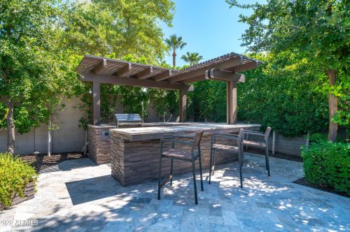 5311 2nd St, Phoenix AZ 85085-7756 exterior