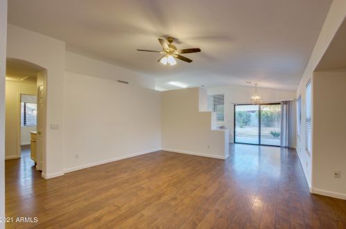 1944 Carol Ann Way, Phoenix AZ  85023-4356 exterior