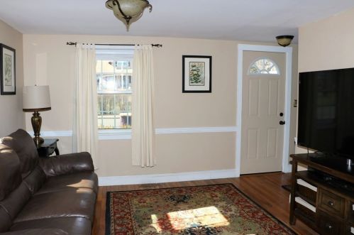 372 St, Weymouth MA 02191-1330 exterior