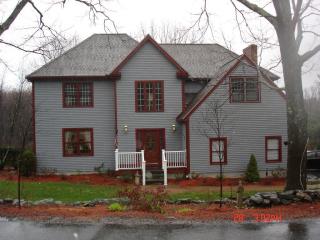54 Flagg Rd, Southborough MA  01772-1419 exterior