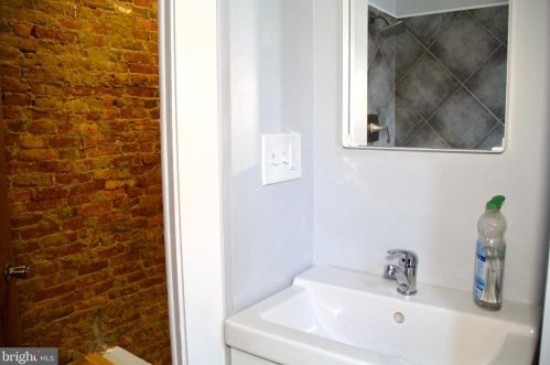 2267 Bancroft St, Philadelphia PA 19145-4314 exterior