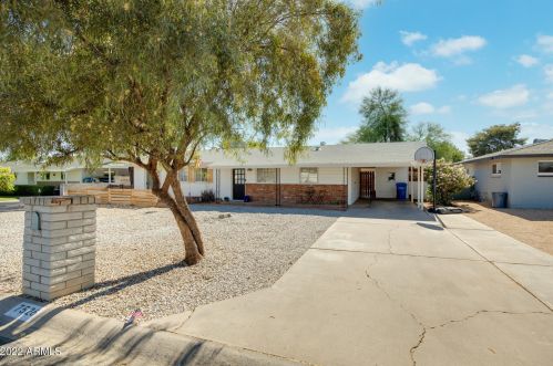 7526 16th Dr, Phoenix, AZ 85021-7902