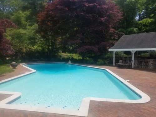 1031 Brush Hill Rd, Milton, MA 02186-1217