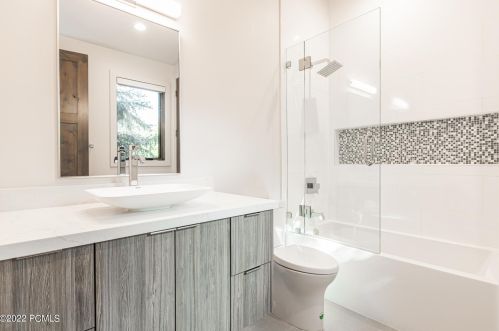 4928 Silver Spg, Park City UT 84098-6042 exterior