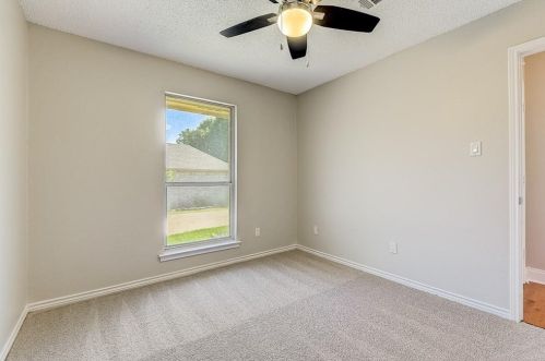 6206 Coral Ln, Garland TX 75048-3380 exterior