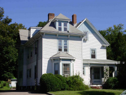 957 Washington St, Newton MA 02460-1544 exterior