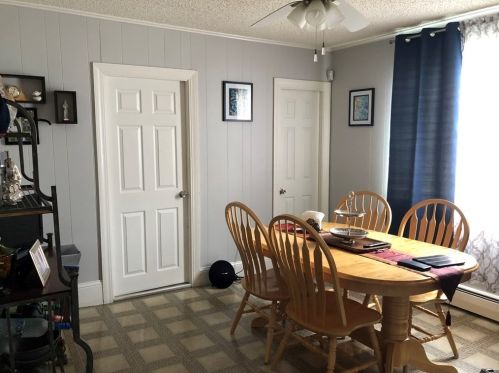 430 Hope St, Fall River MA 02721-1338 exterior