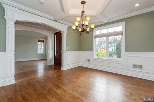 15 Woodland Rd, Cresskill NJ  07626-1030 exterior