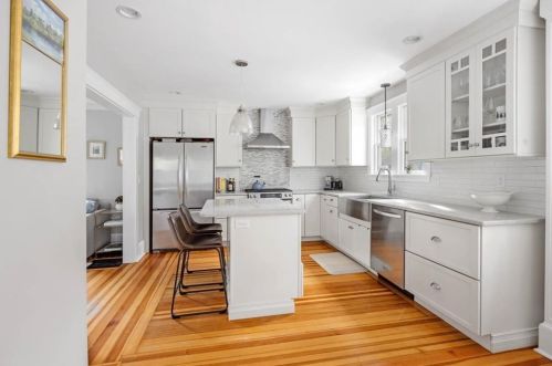 257 Hersey St, Hingham MA 02043-4605 exterior