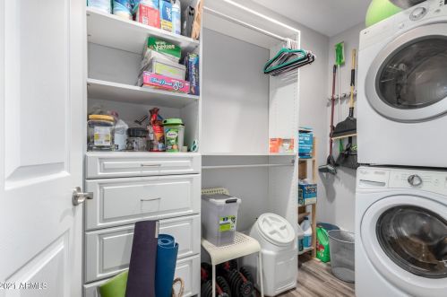 2126 Cambridge Ave, Phoenix AZ 85007-1111 exterior