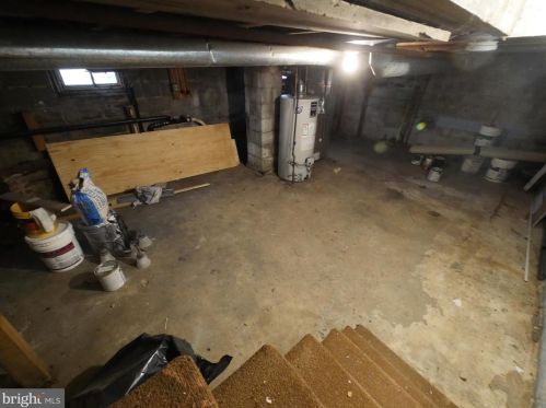 319 High St, West Deptford NJ  08096-2225 exterior