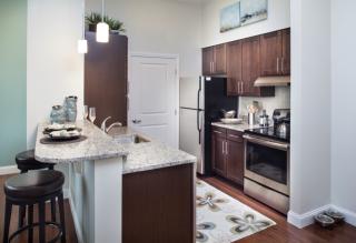 200 Trotter Rd, Weymouth MA  02190-3806 exterior