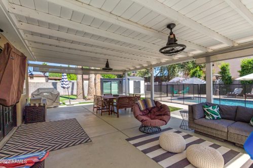 4231 Catalina Dr, Phoenix AZ 85031-3726 exterior