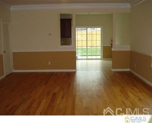 80 Sharot St, Carteret NJ  07008-2909 exterior