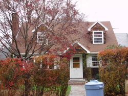 25 Arlington St, Newton, MA 02458-2453