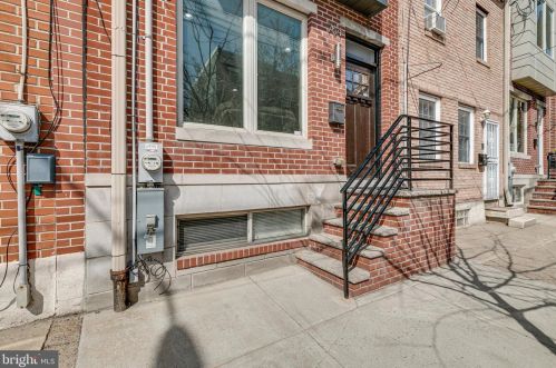 764 16th St, Philadelphia, PA 19130-2924