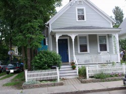 30 School St, Newton, MA 02458-1518