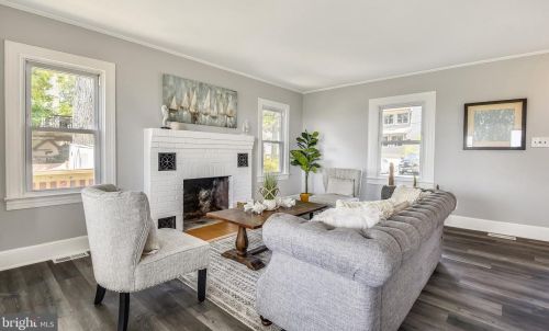 1525 Bay Dr, Shady Side MD exterior