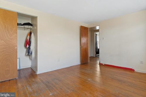 1239 6 St, Philadelphia PA 19140-4561 exterior