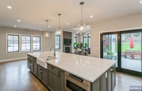 158 Magnolia Ave, Tenafly NJ  07670-1828 exterior