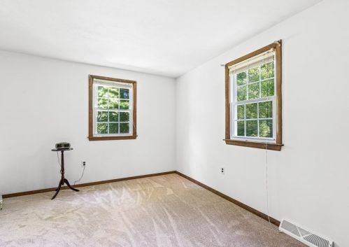 229 C St, Dracut MA 01826-2156 exterior