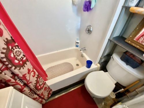 42 Summer St, Lawrence MA 01840-1718 exterior