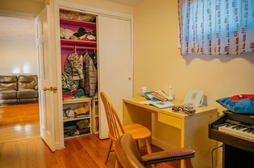 23 Burroughs Rd, North Reading MA 01864-1203 exterior