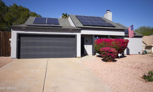 9811 47th Pl, Phoenix, AZ 85028-4225