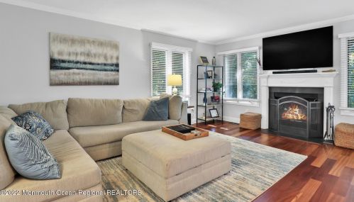 63 Tower Hl Dr, Tinton Falls NJ 07701-2473 exterior