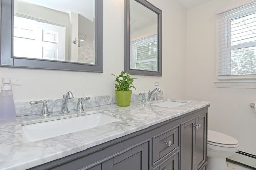 11 Robin Rd, Norfolk MA 02056-1731 exterior