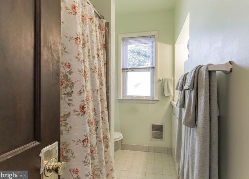 903 Belmont Ave, Camden NJ 08108-3220 exterior