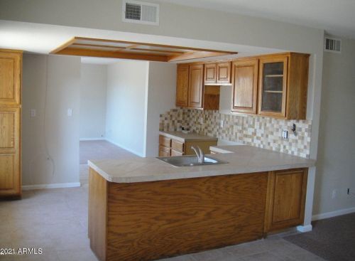 3701 Charter Oak Rd, Phoenix, AZ 85032-7369