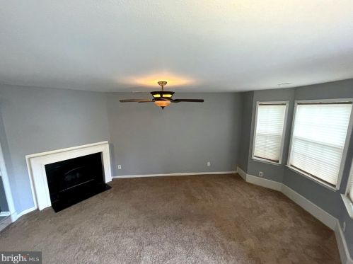 117 Pendragon Way, West Deptford NJ  08051-2219 exterior