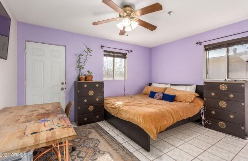 1917 Clarendon Ave, Phoenix AZ 85033-4023 exterior