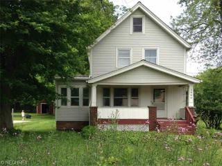 2000 233rd St, Cleveland, OH 44117-2049